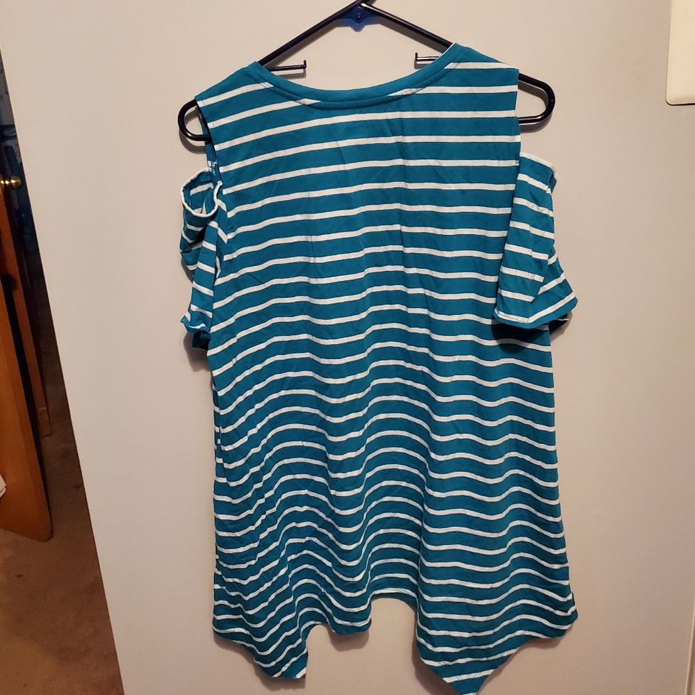 Lane Bryant Shoulder Cut Out summer t-shirt